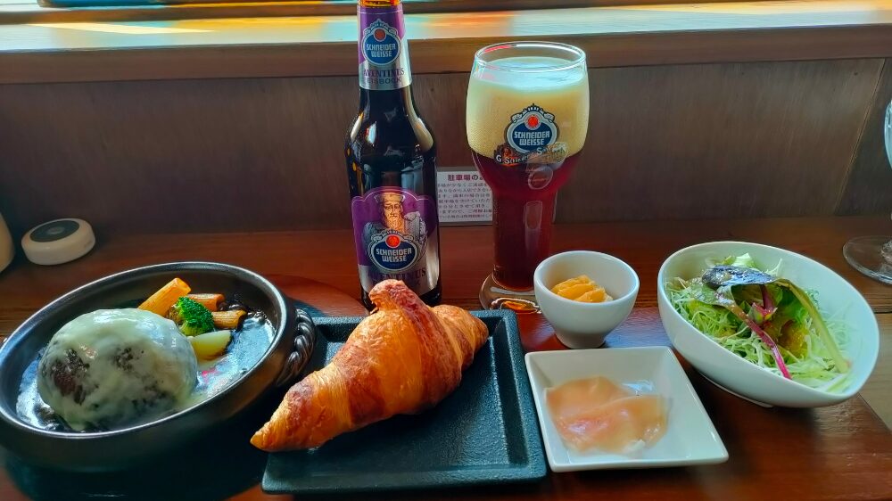 チーズスコッチセットとビール