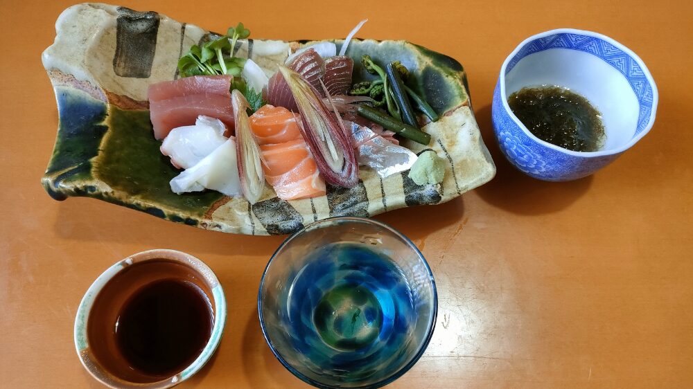 刺身の盛り合わせ