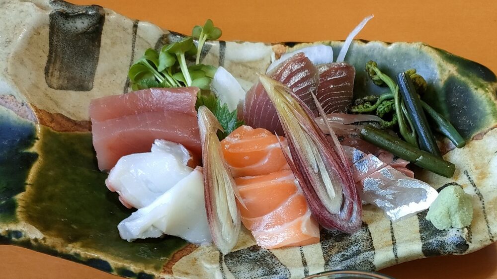 刺身の盛り合わせ