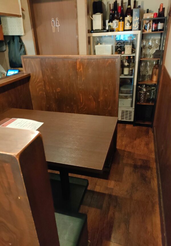 テーブル席
