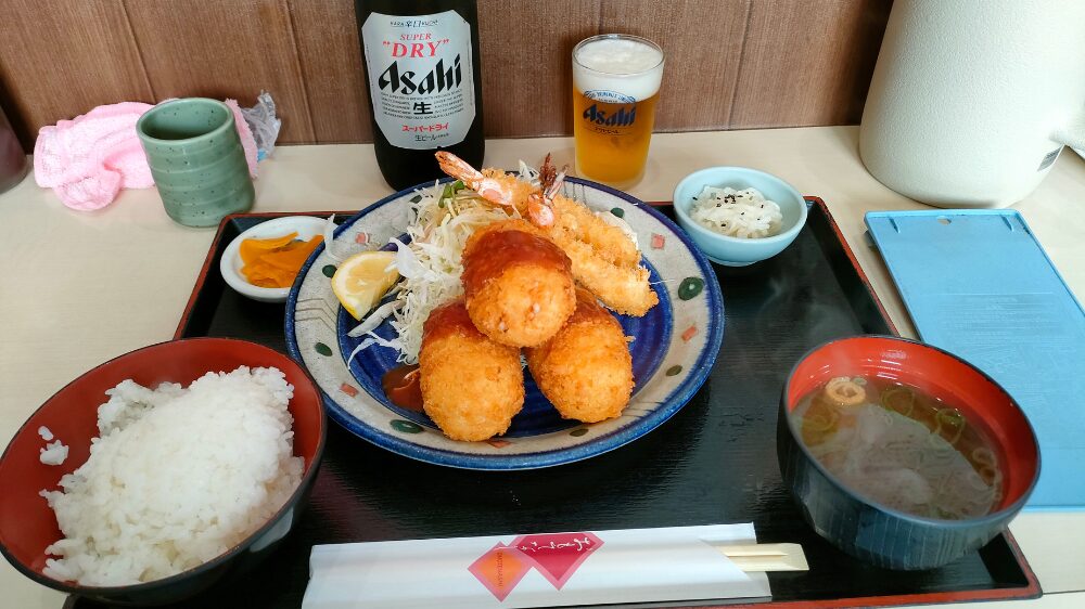 カニクリームコロッケ定食