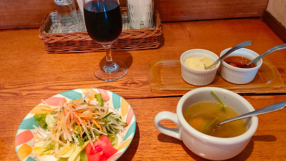 スープとサラダ