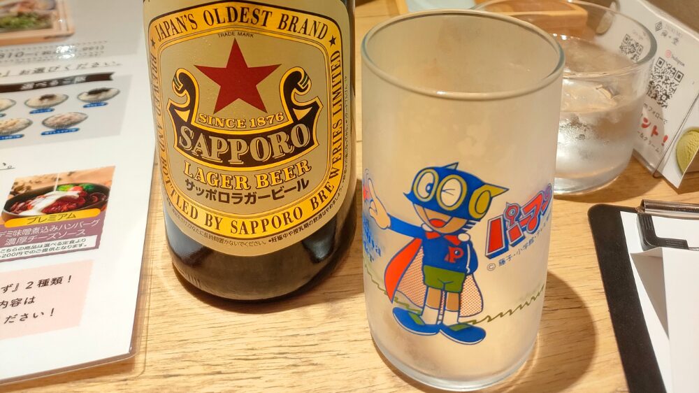 ビールとグラス
