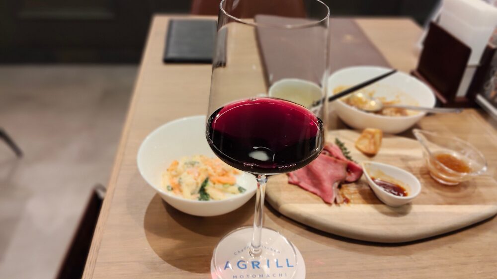 赤ワインとローストビーフ