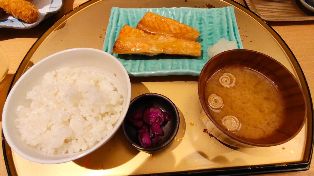 鮭ハラスステーキ定食150g