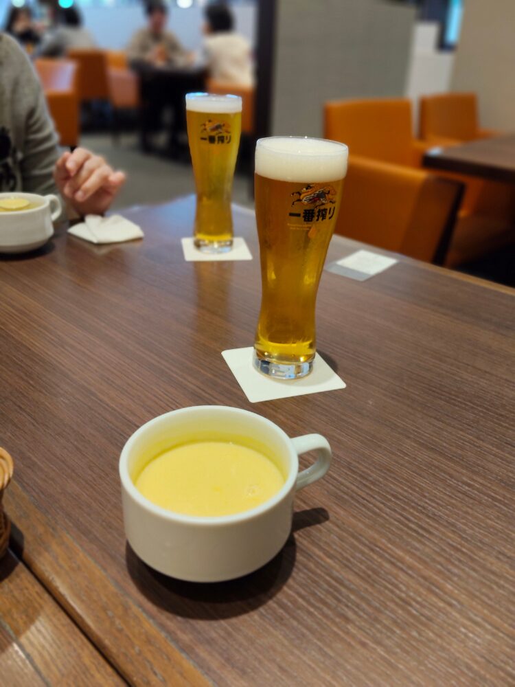 スープとビール
