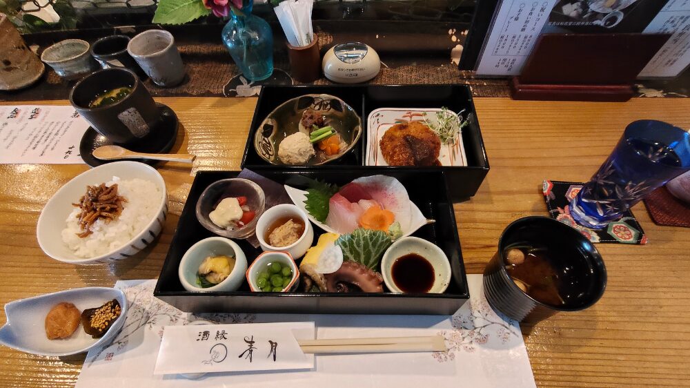 松花堂二段弁当