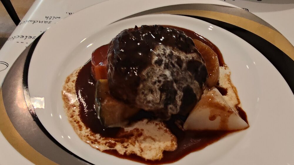 貴風のハンバーグ