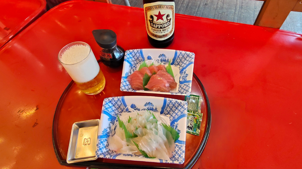 天然ヒラメ、脂キハダ鮪の刺身とビール