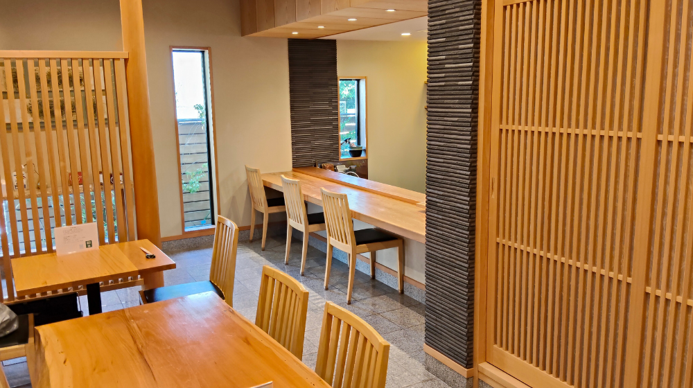 水嶋の店内